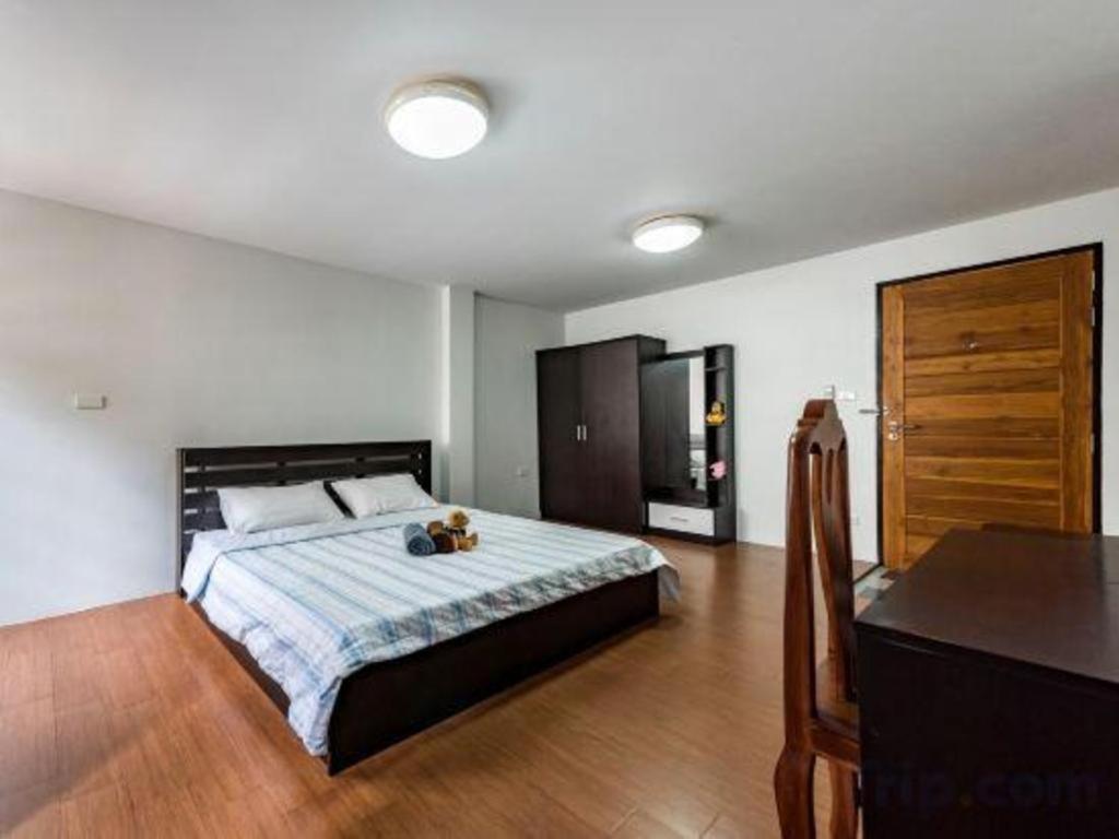 Oyo 935 The Palm Apartment Бангкок Экстерьер фото